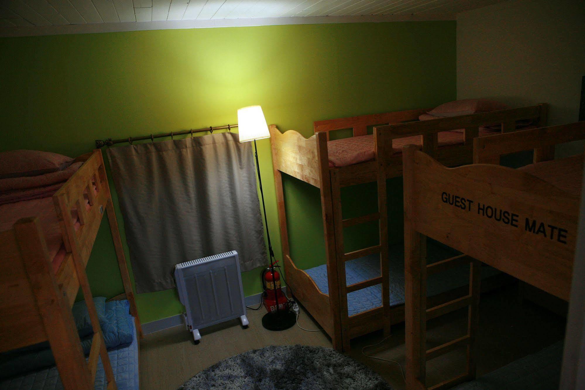Guesthouse Mate Busan Eksteriør billede